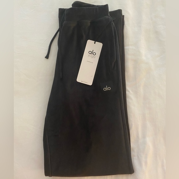 Alo pants - Picture 3 of 4